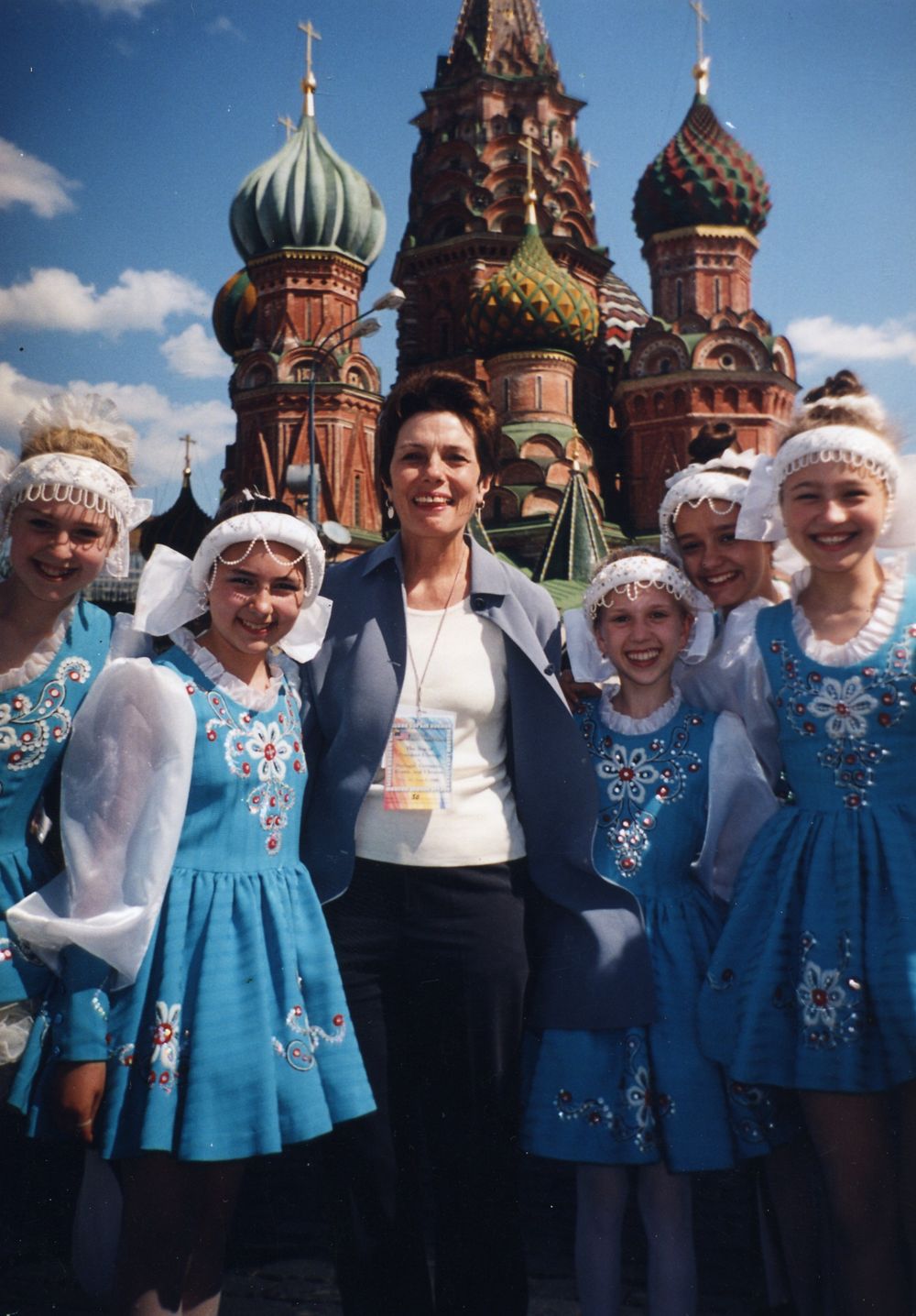 2000 - Россия, Москва - участник международного фестиваля "Детство без границ"